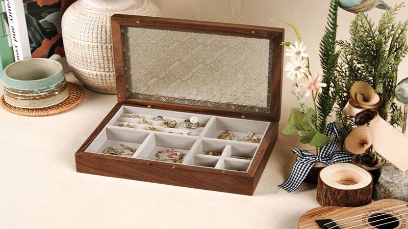 wood is good for jewelry boxes